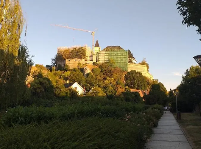 Galeria * ヴェスプレーム